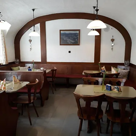 Gasthof-pension Sandwirt Locanda *